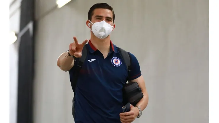 Sebas Jurado en su llegada al Azteca
