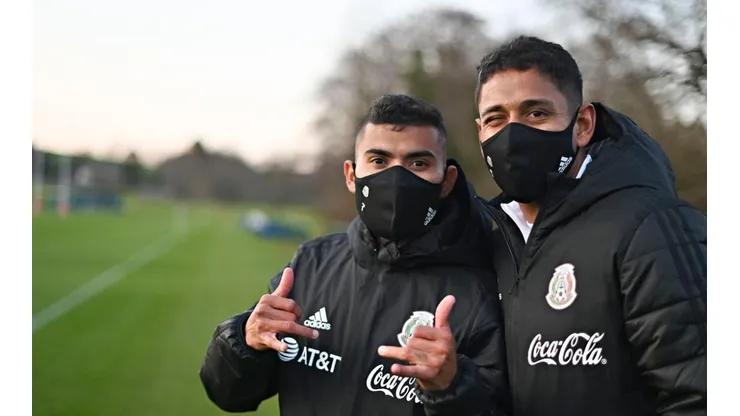 Luis Romo y Orbelin Pineda con la Selección