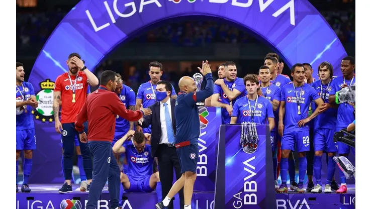 Cruz Azul es campeón del Guard1anes 2021.