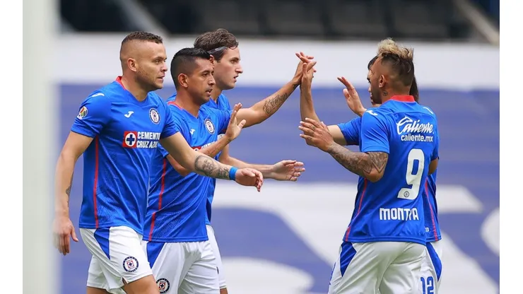 Elías Hernández ya tendría arreglo con otro equipo para marcharse de Cruz Azul.