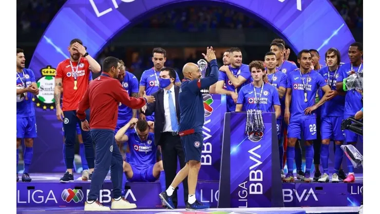 Cruz Azul en la ceremonia de premiación