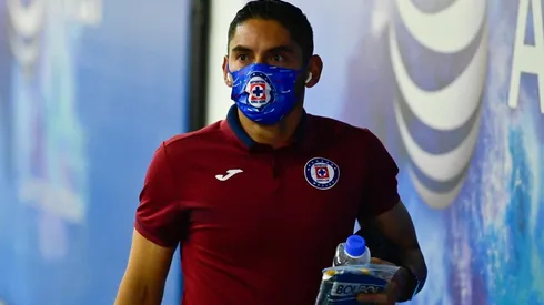 Corona fue suspendido por FMF.