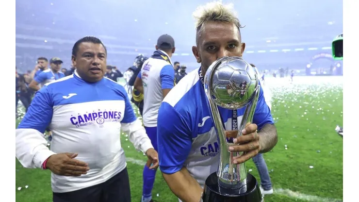 Walter Montoya en la celebración de la Liga MX