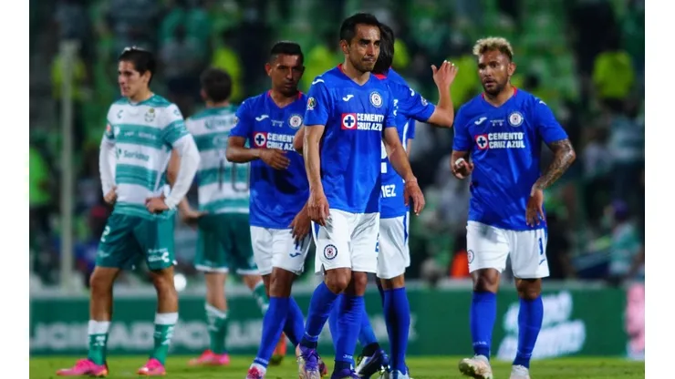 Cruz Azul enfrenta a Santos este domingo.