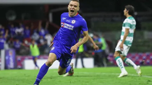 Cruz Azul vs Santos Laguna.