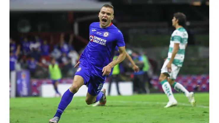 Cruz Azul vs Santos Laguna.
