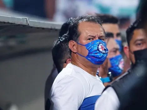 No celebren: La reacción de Juan Reynoso en el gol de Cruz Azul
