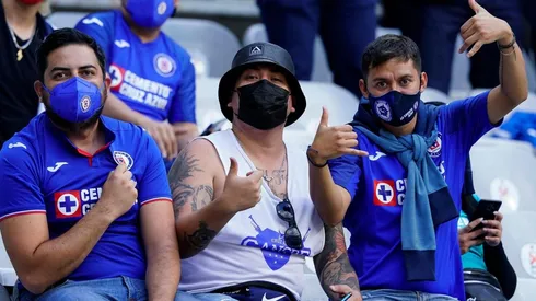 Cruz Azul y Santos se enfrentan este domingo.