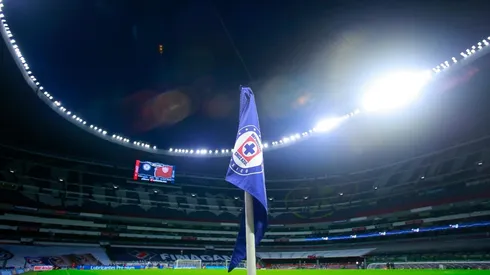 Cruz Azul volvió al estadio Azteca en 2018.