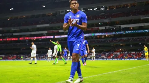 Luis Romo en un partido con Cruz Azul