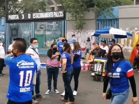 La afición de Cruz Azul volvió al Azteca 14 meses después