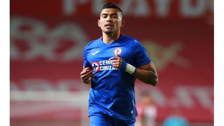 Orbelín Pineda sigue sin renovar con Cruz Azul