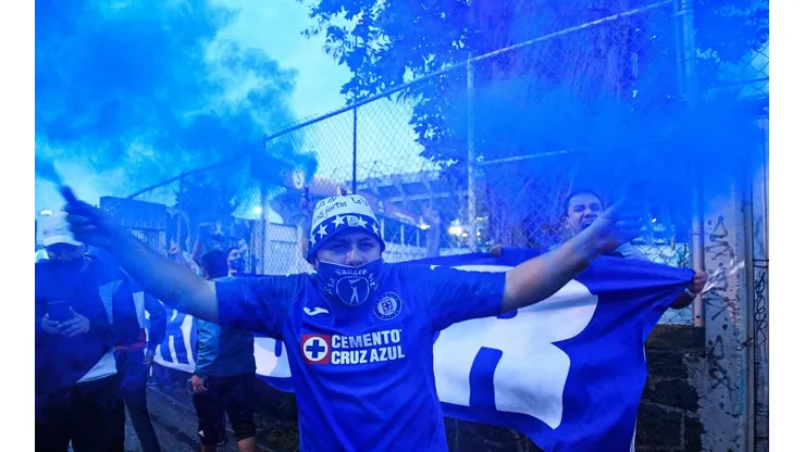 La afición de Cruz Azul vuelve al estadio.