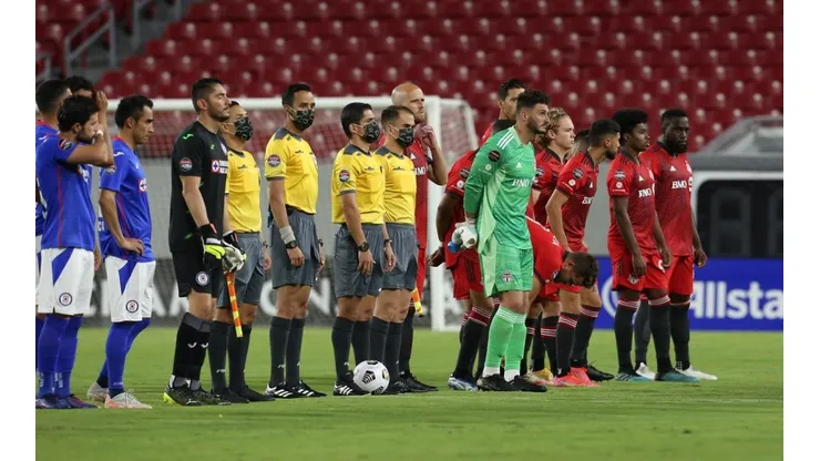 Cruz Azul y Toronto se enfrentan esta noche.