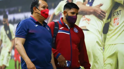 Juan Reynoso en el duelo ante el América