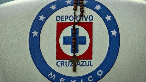 La insignia actual de Cruz Azul.