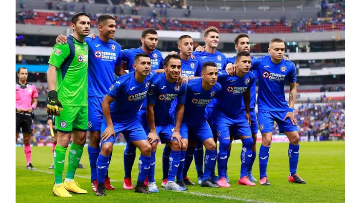 Cruz Azul presenta cambios en su oncena.
