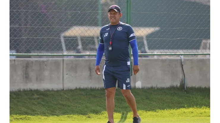 Juan Reynoso se quedará en la Máquina.