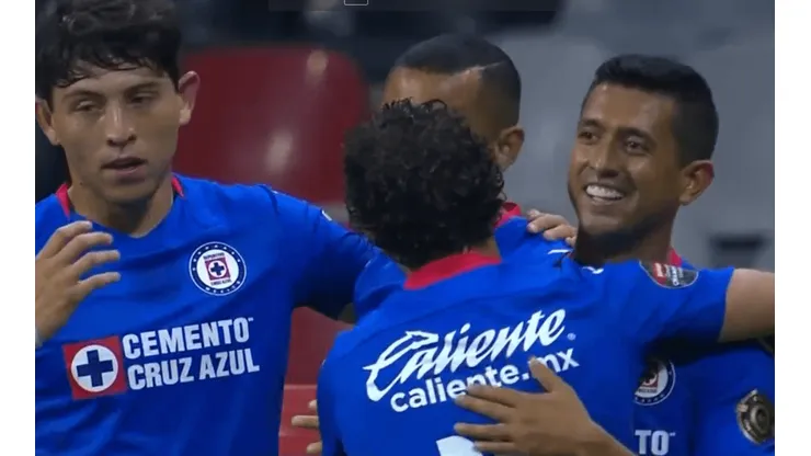 Yoshimar Yotún anotó el segundo de Cruz Azul