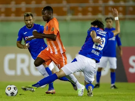 Cruz Azul baja la marcha y decepciona en Concachampions