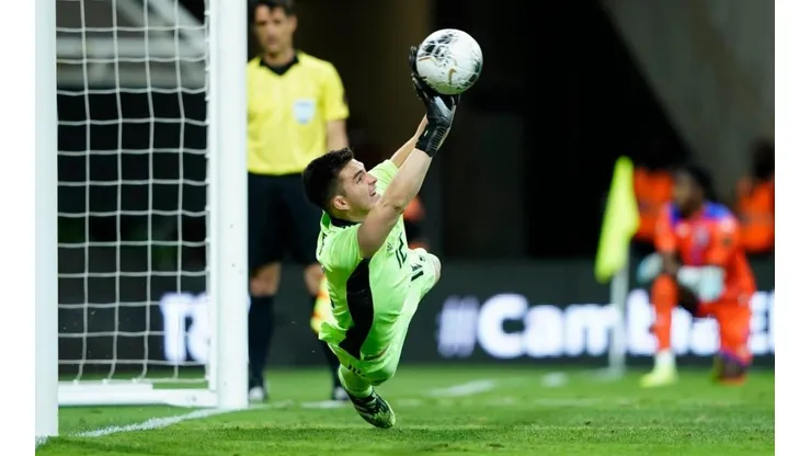 Sebastián Jurado atajó el primer penal de la tanda