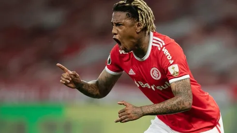 Abel Hernández en el Internacional de Porto Alegre