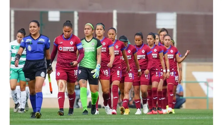 Cruz Azul Femenil en el duelo ante Santos