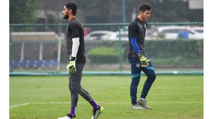 Corona y Jurado son los dos primeros porteros de Cruz Azul hoy.