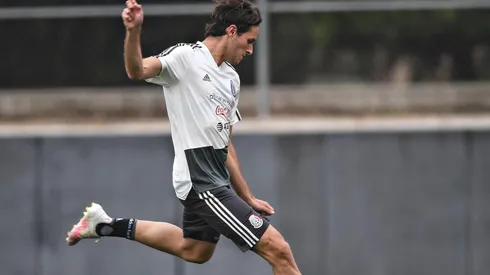 Santiago está lesionado en la actualidad.