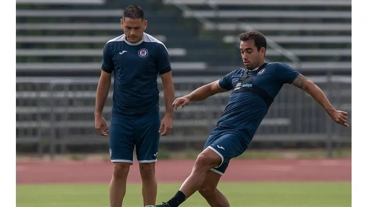 Adrián Aldrete y Pablo Aguilar en un entrenamiento
