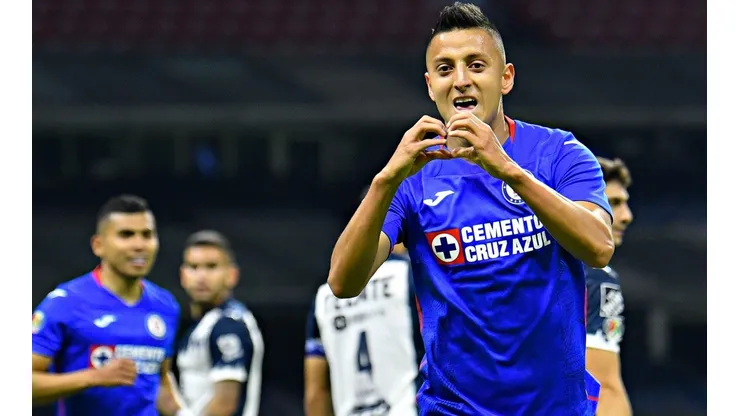 Piojo Alvarado anotó el gol del triunfo para Cruz Azul ante Rayados.