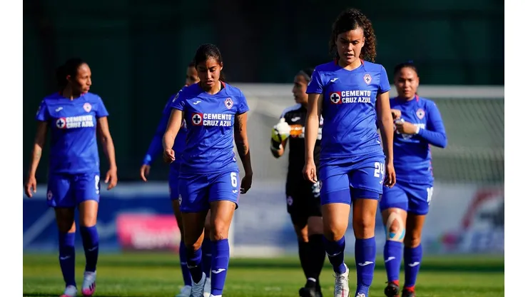 Cruz Azul suma apenas 10 puntos en el Guard1anes 2021.