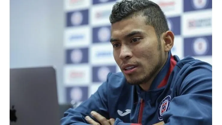 Oreblín Pineda reconoció que Cruz Azul tiene intenciones de renovarlo, pero no aseguró su permanencia.