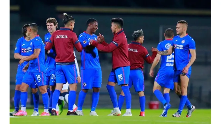 Cruz Azul en el duelo ante Pumas