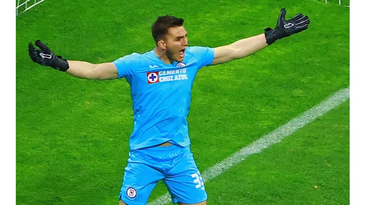 Sebastián Jurado debutó en el Guard1anes 2021 con Cruz Azul en la Jornada 9.