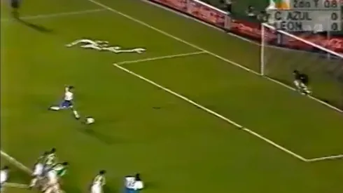 Emilio Fernando Alonso narró el partido de Ida de Cruz Azul vs. León en la Final de 1997.