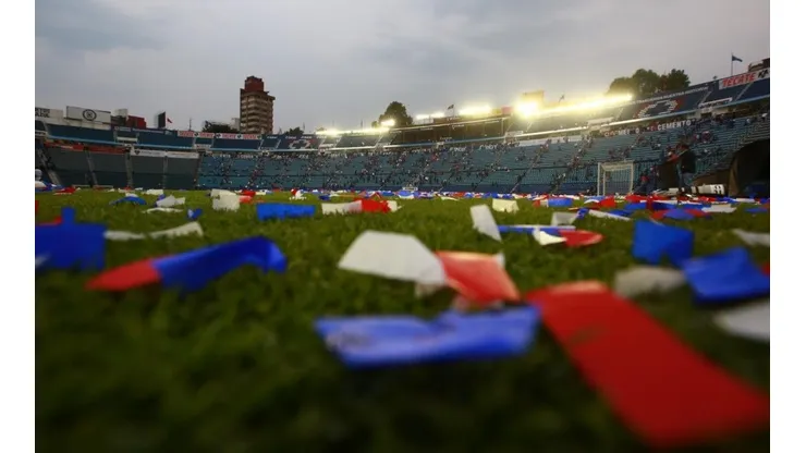 Postal de un encuentro de Cruz Azul en el Estadio Azul