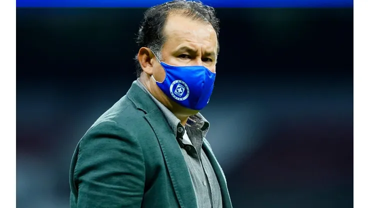 Juan Reynoso tomó las riendas de Cruz Azul para el Guard1anes 2021.