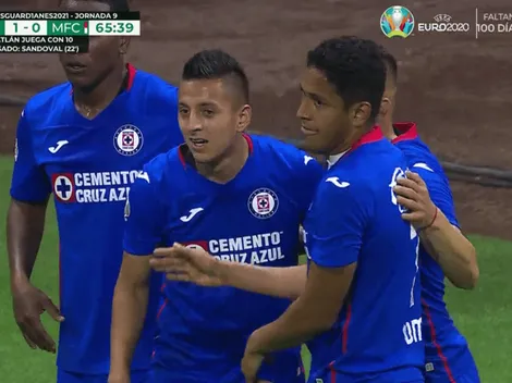 (Video) El Piojo rompe el cerco púrpura y adelanta a Cruz Azul