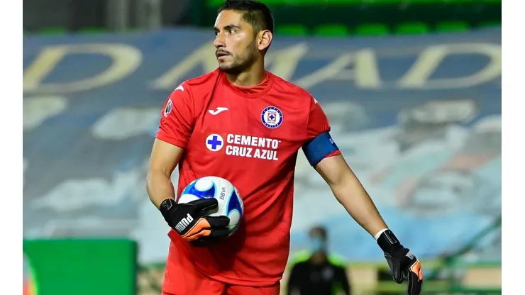 Jesús Corona no disputará el partido Cruz Azul ante Mazatlán de esta noche.