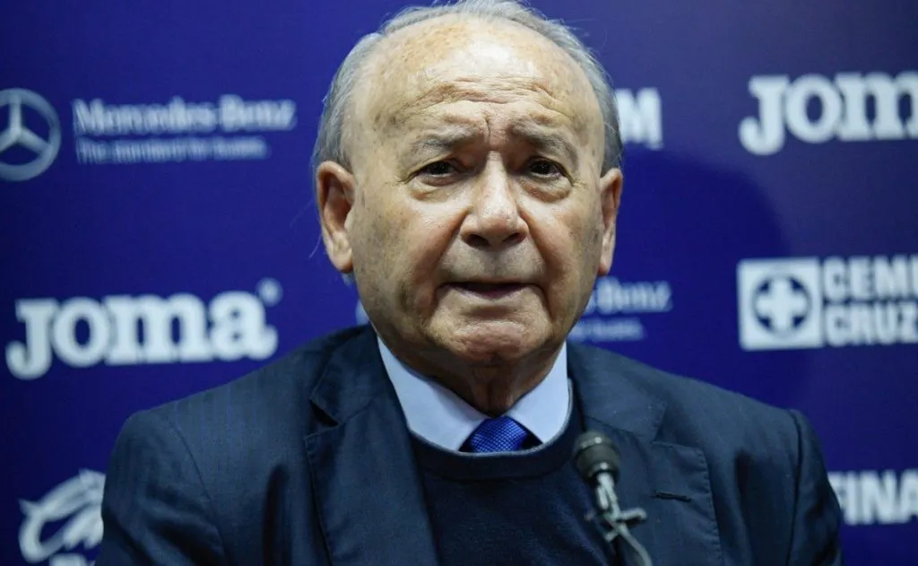 Billy Álvarez se hizo cargo de la deuda que mantenía Julio Zamora por sus complicaciones médicas. (Imago7)