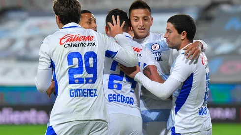 Cruz Azul vestirá de blanco este sábado.