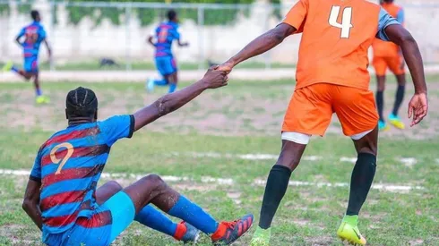 ¡Insólito! El rival en Concachampions terminó un partido... a las pedradas