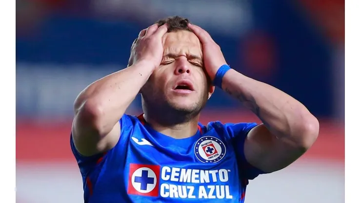 Jonathan Rodríguez en el partido ante el Necaxa