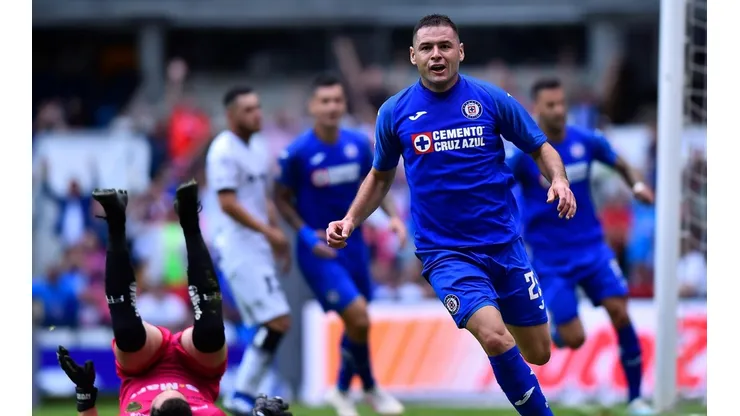 Pablo Aguilar es un referente actual en Cruz Azul.