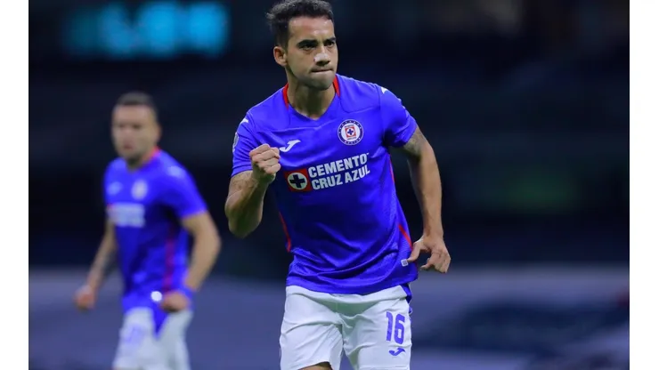 Adrián Aldrete convirtió el primer gol de Cruz Azul en la goleada 4 a 1 a Querétaro.