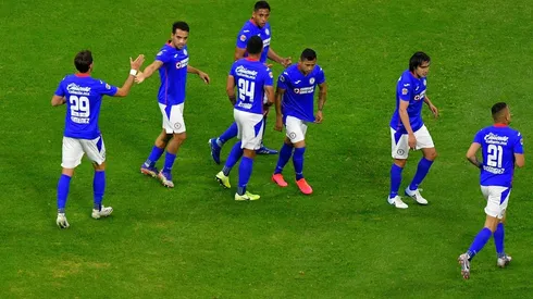 Cruz Azul goleó a Querétaro 4 a 1 en el Azteca.