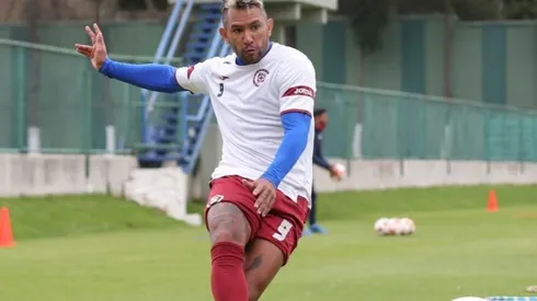 Montoya puede jugar ante Necaxa.
