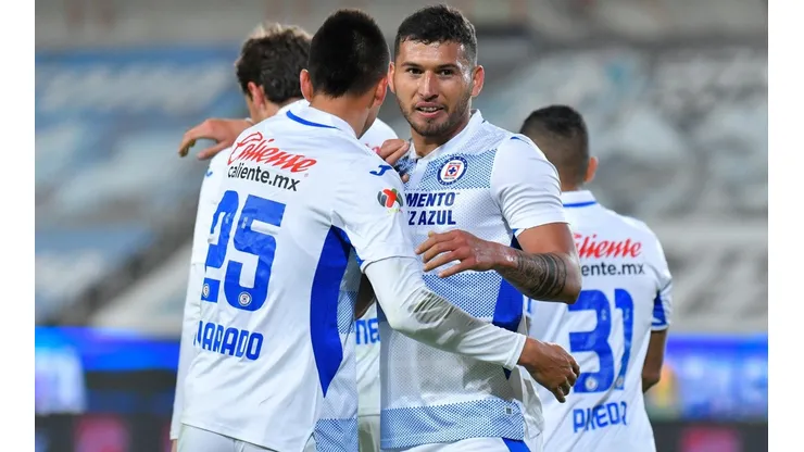 Cruz Azul tiene varias sorpresas.