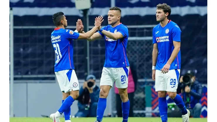 Cruz Azul goleó 4-1 a Querétaro.